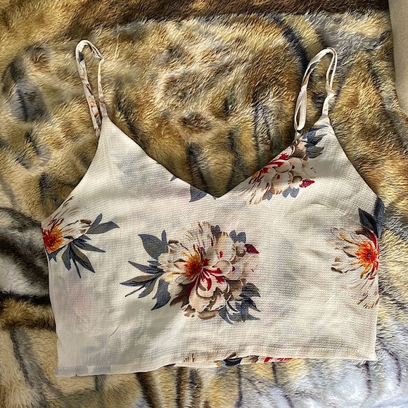 Cute Beachy 2 piece Floral set from Zaful - Picture 2 of 2